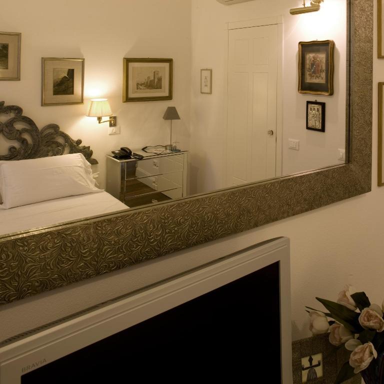 M Club De Luxe B&B Ravenna Værelse billede